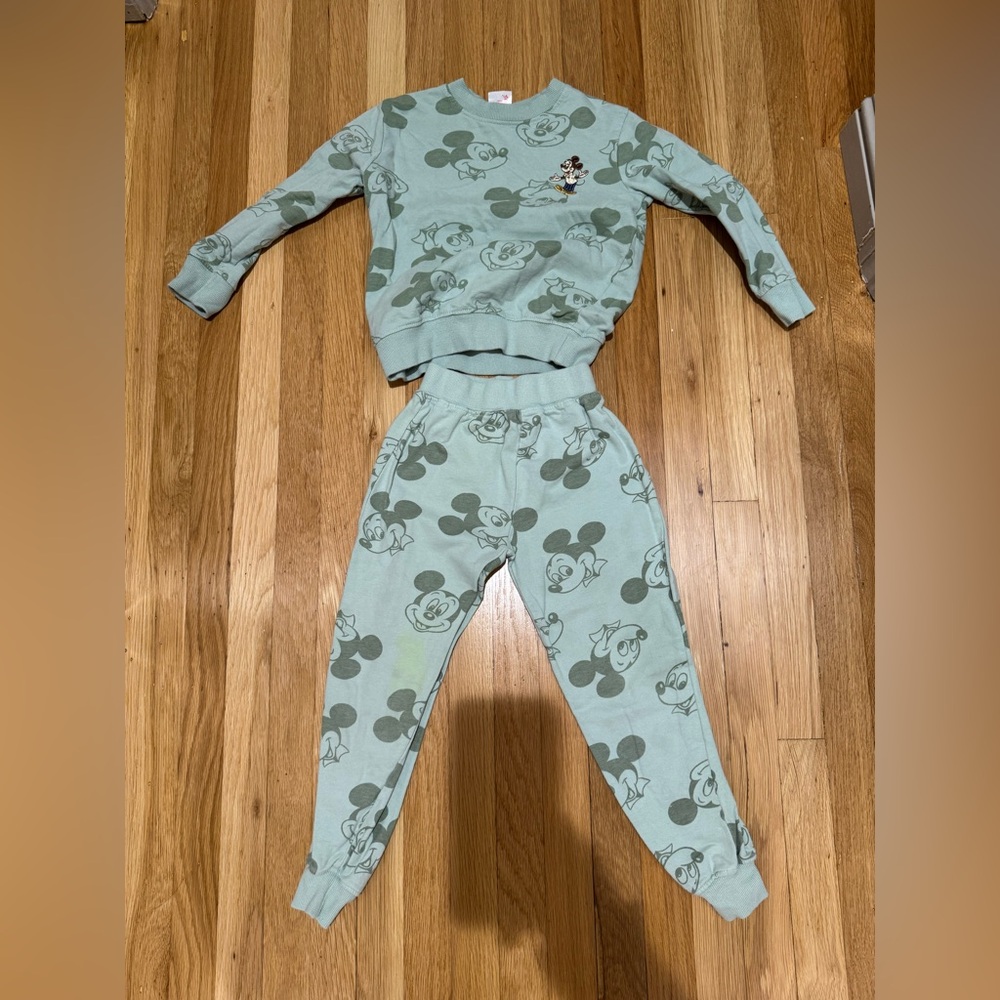 GUC Boys Mickey Crewneck and Sweatpants